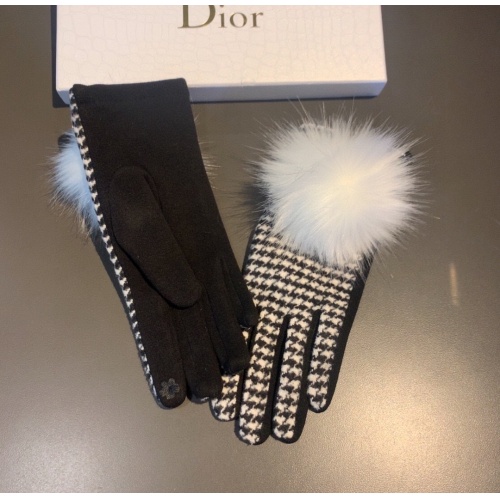 Replica Burberry Gloves For Women #1012582 $41.00 USD for Wholesale