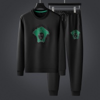 $85.00 USD Versace Tracksuits Long Sleeved For Men #1011953