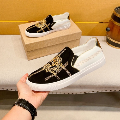 Replica Versace Casual Shoes For Men #1027145 $72.00 USD for Wholesale
