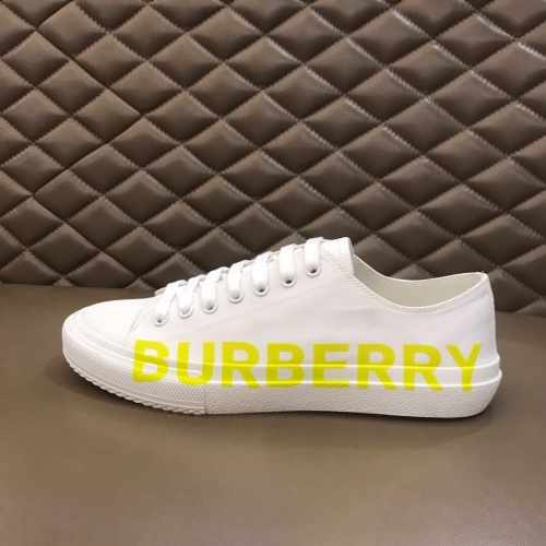Replica Burberry Casual Shoes For Men #1027852 $68.00 USD for Wholesale