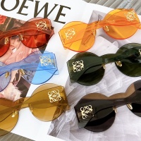 $56.00 USD LOEWE AAA Quality Sunglasses #1018904