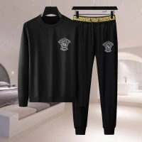 $88.00 USD Versace Tracksuits Long Sleeved For Men #1020743
