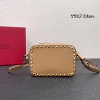 Valentino AAA Quality Messenger Bags For Women #1022119