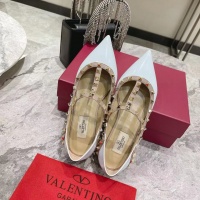 $92.00 USD Valentino Flat Shoes For Women #1024332