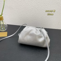 $96.00 USD Bottega Veneta BV AAA Quality Messenger Bags For Women #1025293