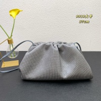 $100.00 USD Bottega Veneta BV AAA Quality Messenger Bags For Women #1025301