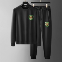 $80.00 USD Versace Tracksuits Long Sleeved For Men #1028311