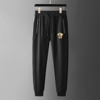 $80.00 USD Versace Tracksuits Long Sleeved For Men #1028313