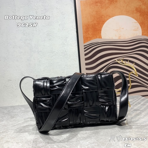 Replica Bottega Veneta BV AAA Quality Messenger Bags For Women #1038646 $102.00 USD for Wholesale