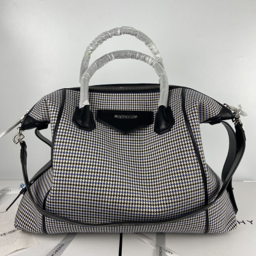 Givenchy AAA Quality Handbags For Women #1038840