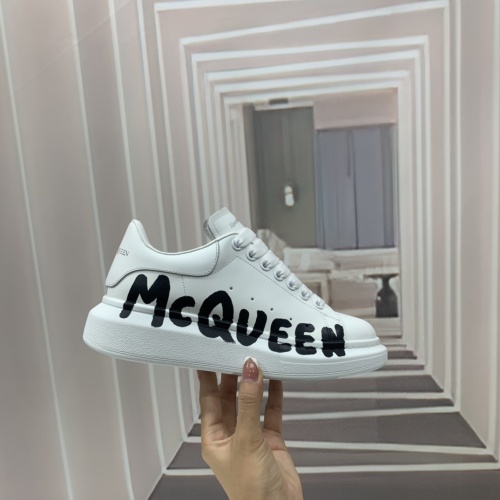 Replica Alexander McQueen Shoes For Men #1043879 $105.00 USD for Wholesale