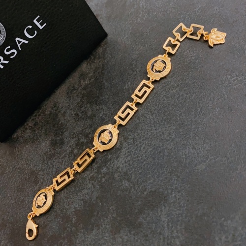 Replica Versace Bracelet #1046481 $36.00 USD for Wholesale