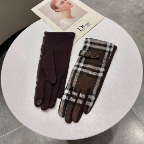 Replica Burberry Gloves For Women #1046994 $38.00 USD for Wholesale