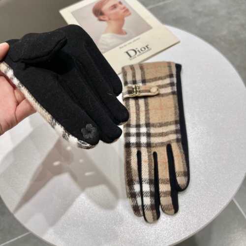 Replica Burberry Gloves For Women #1046996 $38.00 USD for Wholesale