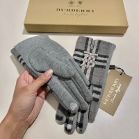 $40.00 USD Burberry Gloves #1044845