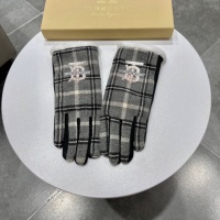 $42.00 USD Burberry Gloves #1044876