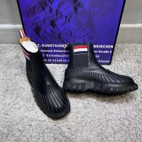 $172.00 USD Thom Browne Boots For Men #1046055