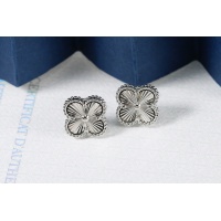 $29.00 USD Van Cleef & Arpels Earrings For Women #1050254