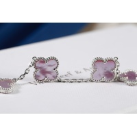$40.00 USD Van Cleef & Arpels Bracelet For Women #1050506
