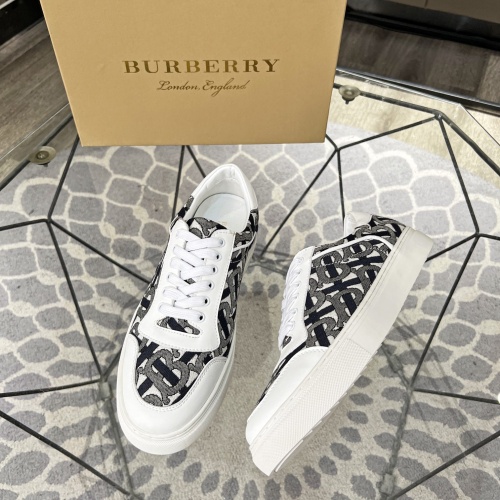 Replica Burberry Casual Shoes For Men #1051976 $72.00 USD for Wholesale