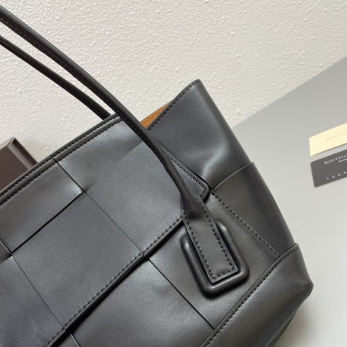 Replica Bottega Veneta BV AAA Quality Handbags For Women #1057225 $115.00 USD for Wholesale
