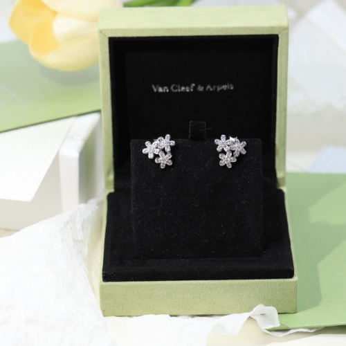 Replica Van Cleef &amp; Arpels Earrings For Women #1062263, $34.00 USD, [ITEM#1062263], Replica Van Cleef &amp; Arpels Earrings outlet from China