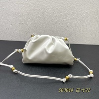 $92.00 USD Bottega Veneta BV AAA Quality Messenger Bags For Women #1057103