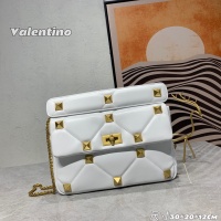 Valentino AAA Quality Messenger Bags For Women #1057182