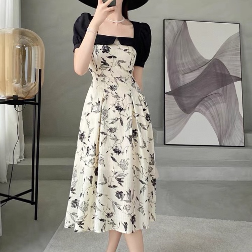 Replica Valentino Dresses Short Sleeved For Women #1072959, $96.00 USD, [ITEM#1072959], Replica Valentino Dresses outlet from China