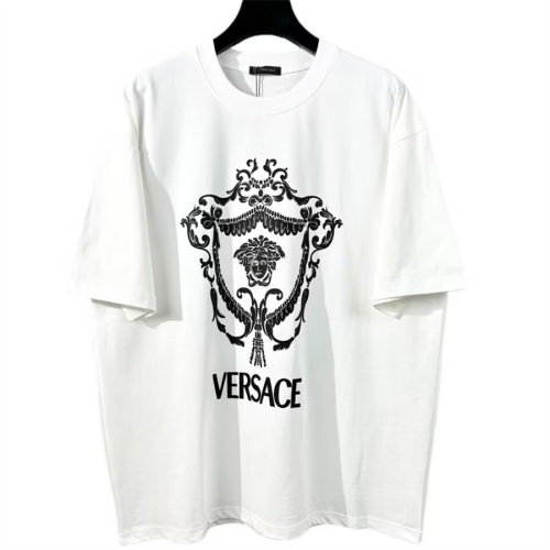 Replica Versace T-Shirts Short Sleeved For Unisex #1073136, $42.00 USD, [ITEM#1073136], Replica Versace T-Shirts outlet from China
