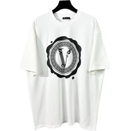 Replica Versace T-Shirts Short Sleeved For Unisex #1073138, $40.00 USD, [ITEM#1073138], Replica Versace T-Shirts outlet from China