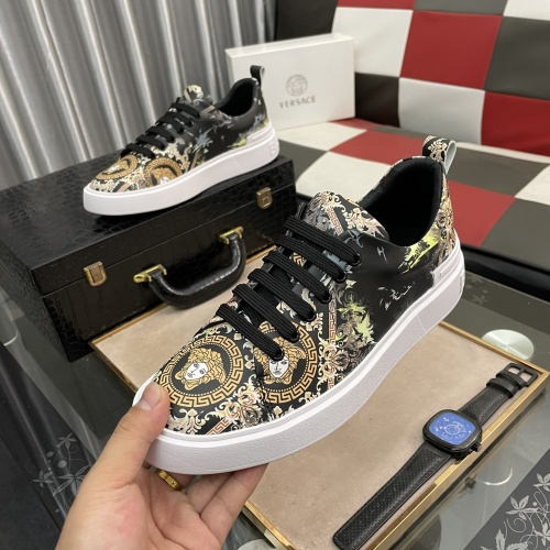 Replica Versace Casual Shoes For Men #1077151 $72.00 USD for Wholesale