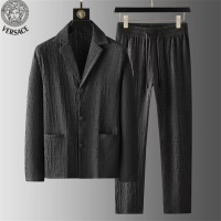 $98.00 USD Versace Tracksuits Long Sleeved For Men #1068867