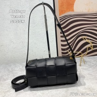 $92.00 USD Bottega Veneta BV AAA Quality Shoulder Bags For Women #1069496