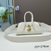 Givenchy AAA Quality Messenger Bags For Women #1069686