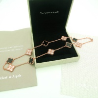 $42.00 USD Van Cleef & Arpels Necklaces For Women #1072563