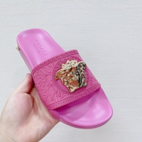 $60.00 USD Versace Slippers For Women #1074642