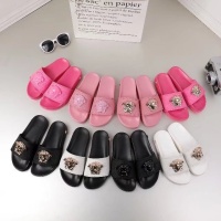 $60.00 USD Versace Slippers For Women #1074657