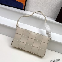 $88.00 USD Bottega Veneta BV AAA Quality Shoulder Bags For Women #1082032