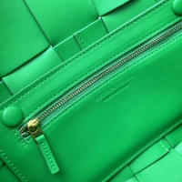 $102.00 USD Bottega Veneta BV AAA Quality Messenger Bags For Women #1082051