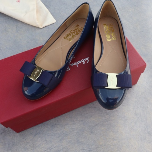 Replica Salvatore Ferragamo Flat Shoes For Women #1099078 $96.00 USD for Wholesale