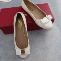 $96.00 USD Salvatore Ferragamo Flat Shoes For Women #1099070