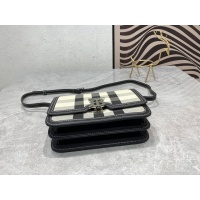 $92.00 USD Burberry AAA Quality Messenger Bags For Women #1100464
