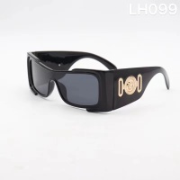 $24.00 USD Versace Sunglasses #1105929