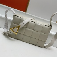Bottega Veneta BV AAA Quality Messenger Bags For Women #1115230