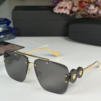 Versace AAA Quality Sunglasses #1118556
