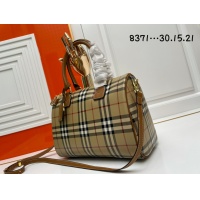 $102.00 USD Burberry AAA Quality Handbags For Women #1119154