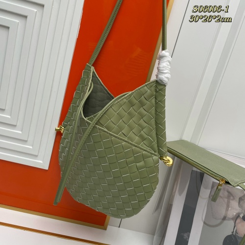 Replica Bottega Veneta BV AAA Quality Shoulder Bags For Women #1122049 $96.00 USD for Wholesale