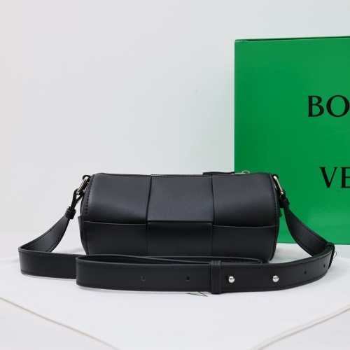 Replica Bottega Veneta BV AAA Quality Messenger Bags For Women #1125422 $98.00 USD for Wholesale