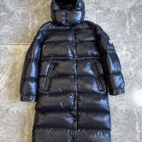 Moncler Down Feather Coat Long Sleeved For Women #1131209